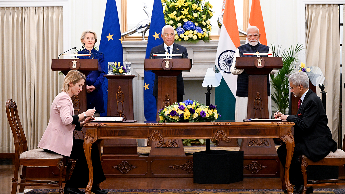 Renewal of EU-India Agreement for Scientific and Technological Cooperation until 2030 on the margins of the EU-India Summit in New Delhi. (27 January 2026) (From left to right at the bottom: Kaja Kallas, High Representative of the EU for Foreign Affairs and Security Policy, and Dr. Subrahmanyam Jaishankar, External Affairs Minister of India. From left to right at the top: Ursula von der Leyen, President of the European Commission, António Costa, President of the European Council, and Narendra Modi, Prime Minister of India.)  | Image credit: European Union
